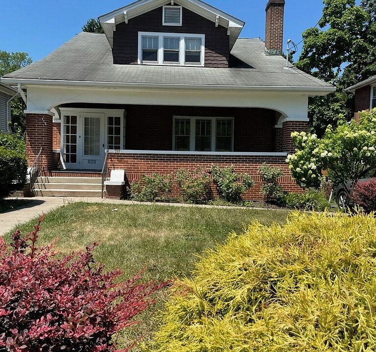 1st image of 285 Powell Ave