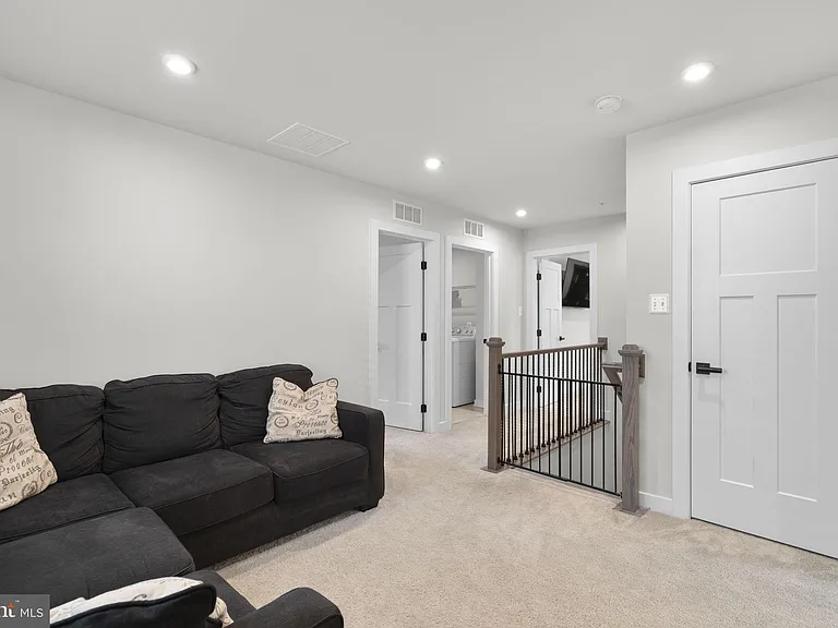 1713 Aurora Way — Photo 14