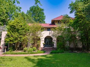 1123 Cardinal Dr, Audubon Park, KY 40213