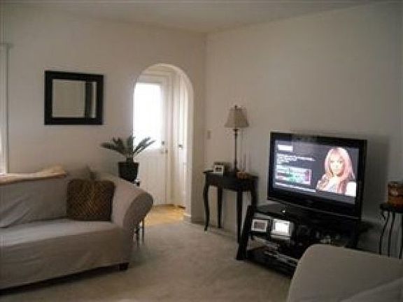 4th image of 167 30th St NW