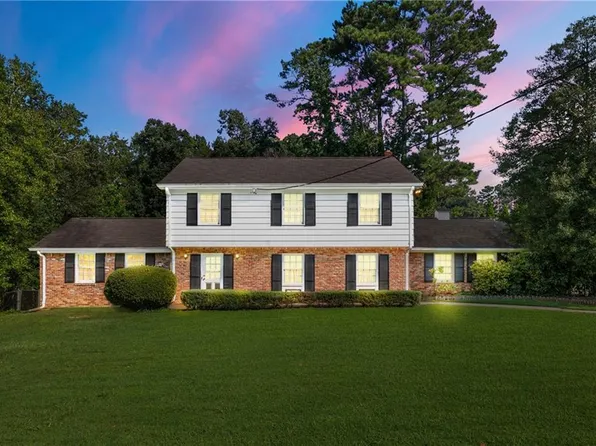 2530 Piney Wood Ln, Atlanta, GA 30344