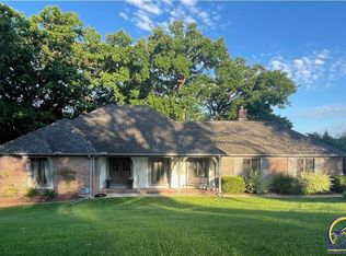 2801 SW Plass Ave, Topeka, KS 66611