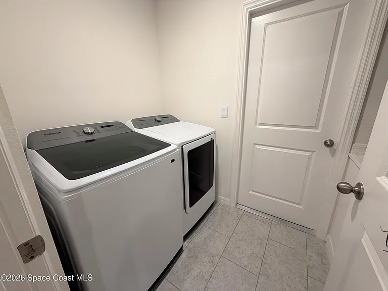 3161 Fergus Ave SE — Photo 16