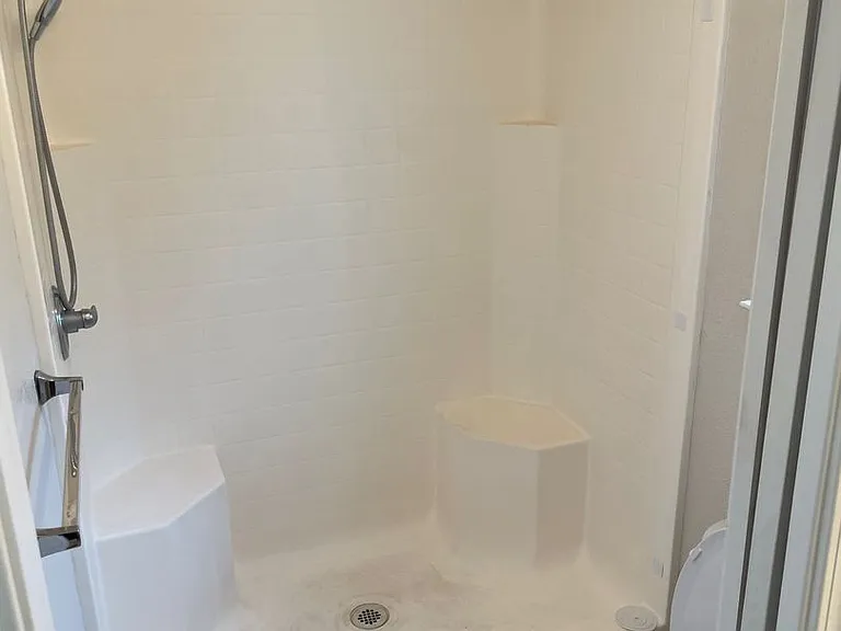 66 N Valley Ct — Photo 4