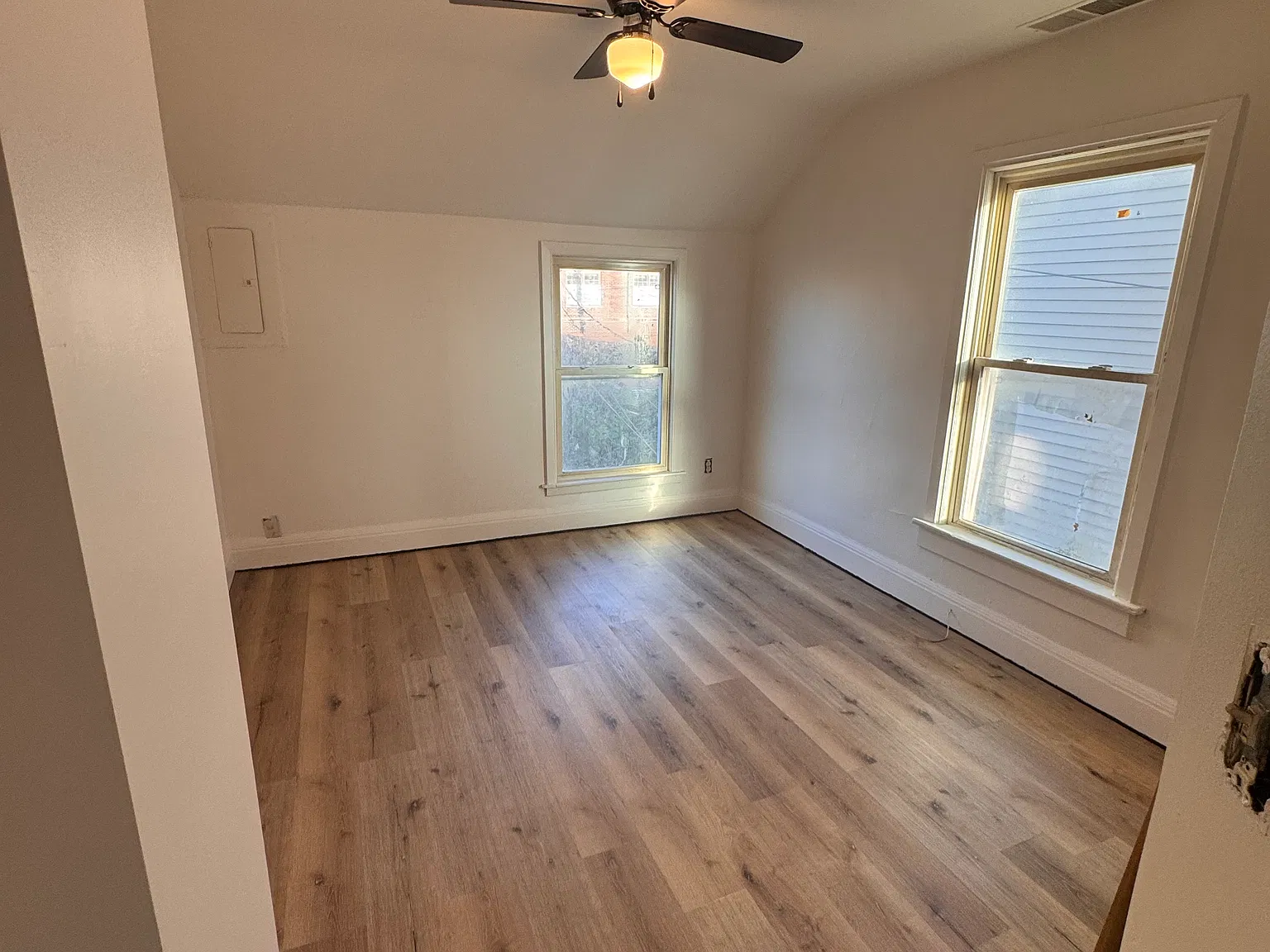 2 bed, 800 sqft, $1,100 — Photo 3