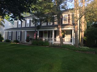 1342 E Horseshoe Bend Dr, Rochester Hills, MI 48306