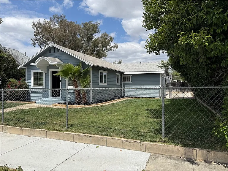 529 E Central Ave — Photo 2