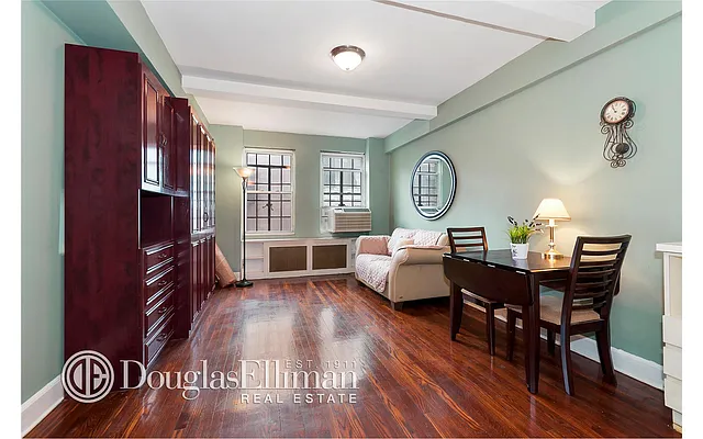 Sold by Douglas Elliman | media 19