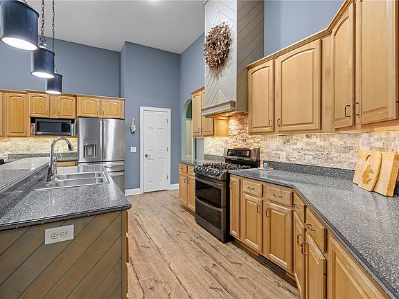 4th image of 119 Grand Summit Dr