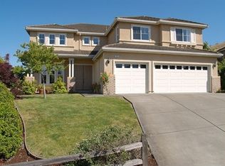 127 Dublin Ct, Petaluma, CA 94952