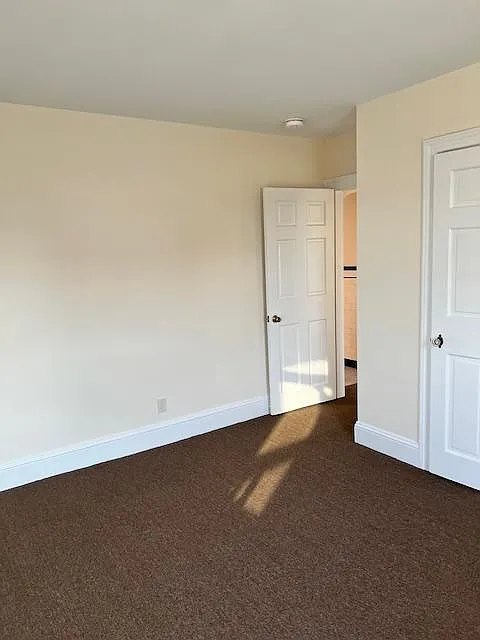 307 Grand Ave — Photo 4