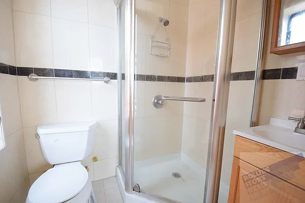 Rented by Rolling Stone Realty LLC | media 41