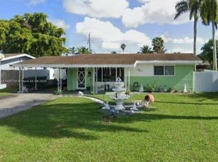 2831 Arcadia Dr, Miramar, FL 33023