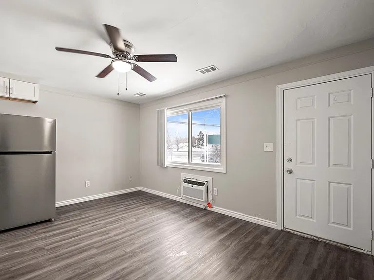 Ranch Apartment Homes in Great Troy Location — Photo 24
