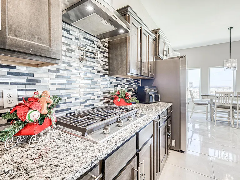 2375 Enchanted Peaks Ln — Photo 15