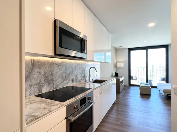 987 Queen St, Honolulu, HI