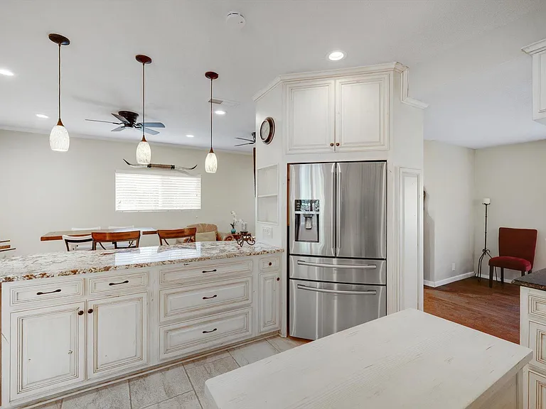 568 Sellmeyer Ln — Photo 13