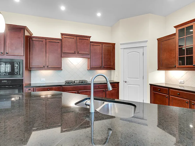 3688 Maidstone Dr — Photo 19
