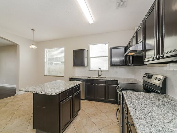 5th image of 14677 Kristenright Ln