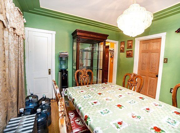 4th image of 1628 S 48th Ct