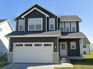 1507 NE Savana Dr, Grimes, IA 50111