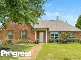 7478 Hunters Forest Dr, Olive Branch, MS 38654