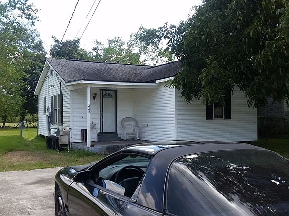 2nd image of 1225 Dupont Dr