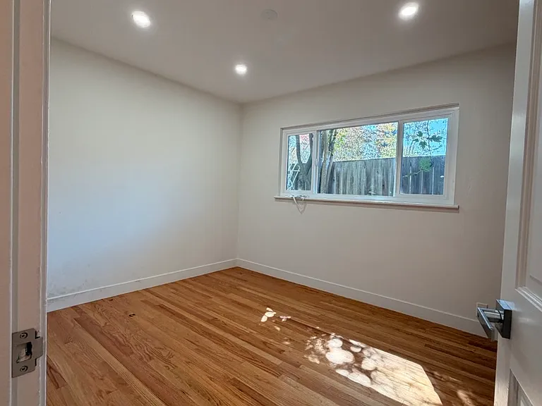 3001 Ross Rd — Photo 9