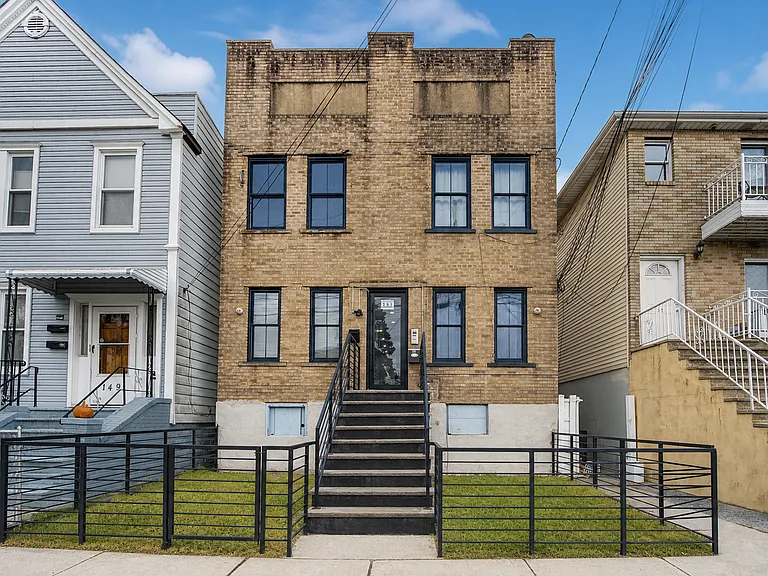 151 Williams Ave #2R — Photo 14