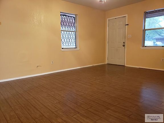 4th image of 1608 Genevieve Ave