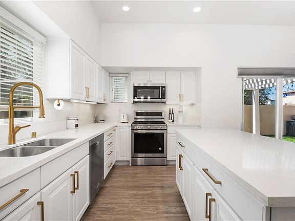 3rd image of 15956 Ward Ct