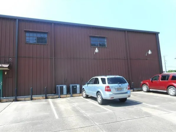 867 Terry Pkwy #A, Gretna, LA 70056