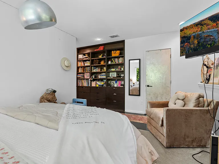 8039 Old Richmond Rd — Photo 46