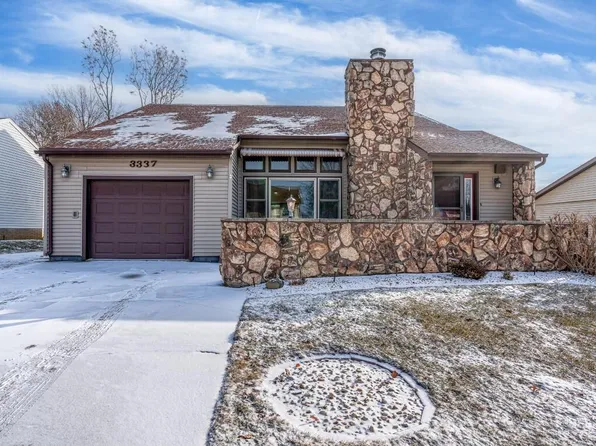 3337 Spinning Wheel Ct, Muscatine, IA 52761