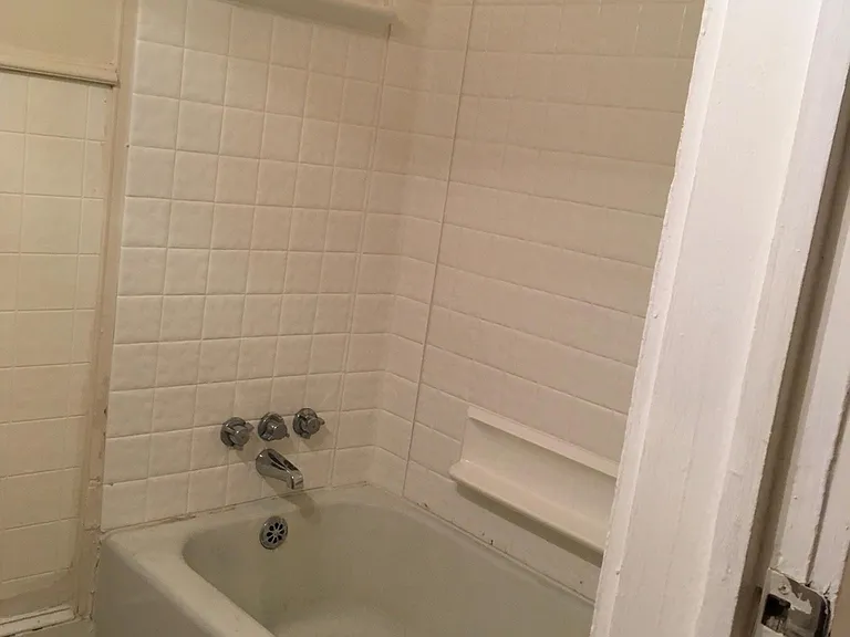223 S M L King Jr Blvd #223 — Photo 2