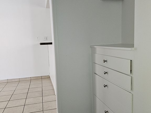 5th image of 7636 Owensmouth Ave #802704d23