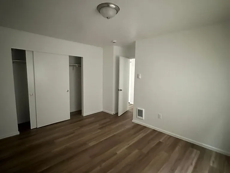 1351 NE 162nd Ave — Photo 10