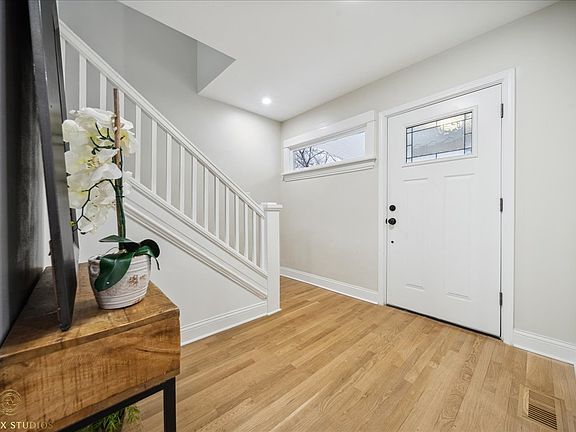 2nd image of 843 Highland Ave