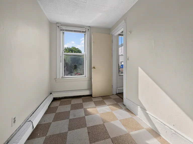 492 W Side Ave #2L — Photo 23
