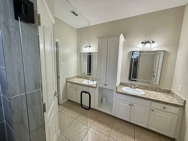 1200 W Park Dr — Photo 3