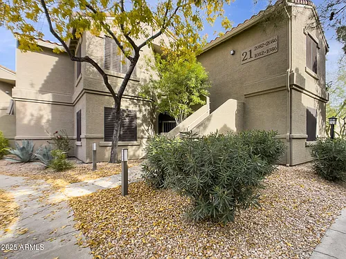 15151 N Frank Lloyd Wright Blvd #1082 Photo 1