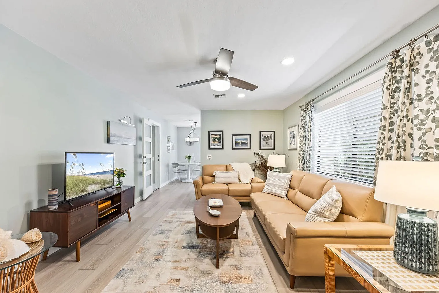 3 bed, 2.0 bath, 1108 sqft, $3,676 — Photo 4