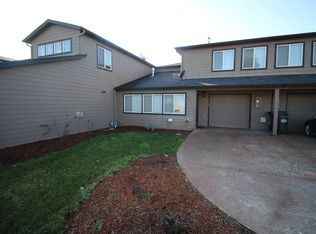 675 Pine Ct, Junction City, OR