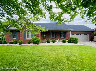 1142 Foxfire Rd, Bardstown, KY 40004