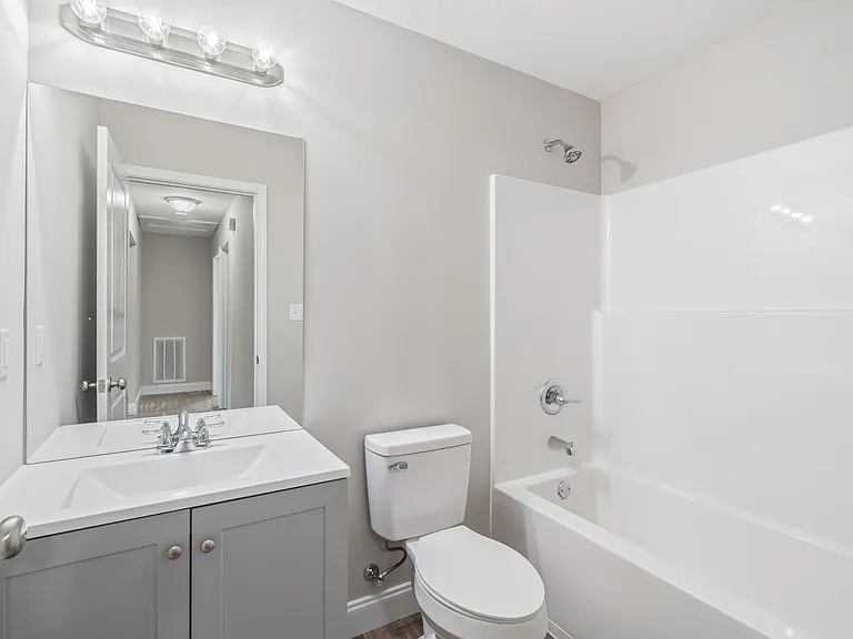 2533 Adair Ave — Photo 17