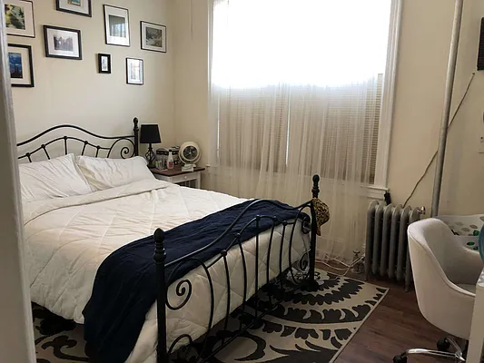 Rented by Metropolis International Realty Inc. | media 7