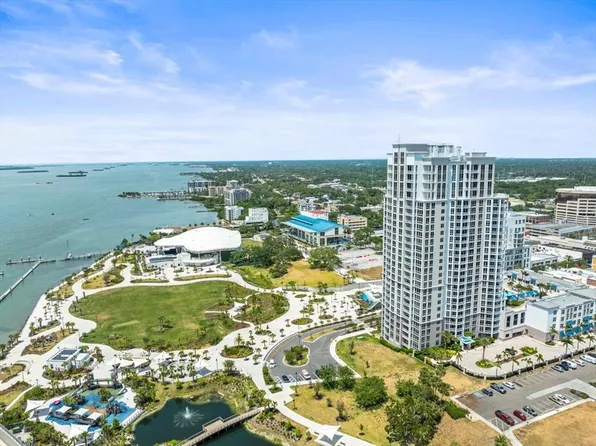 331 Cleveland St APT 906, Clearwater, FL 33755