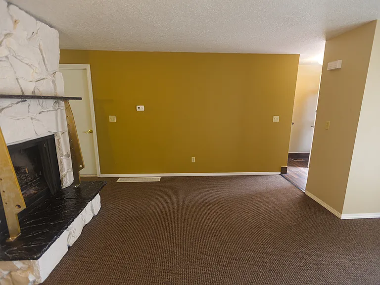 3 Erasmus St #3 — Photo 4