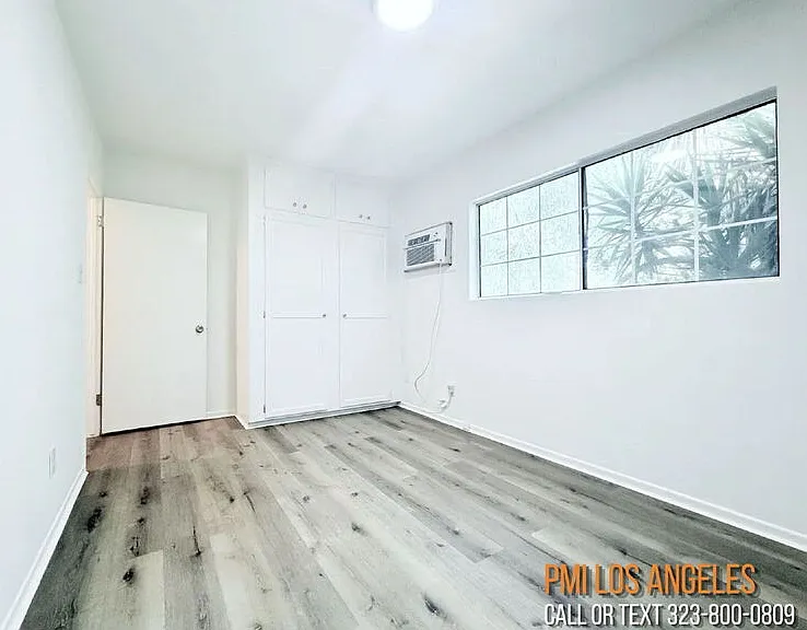 10565 Camarillo St — Photo 8