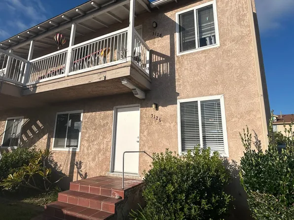 Charming and Bright 2 bed 1 bath in Point Loma, 3126 Nimitz Blvd, San Diego, CA 92106